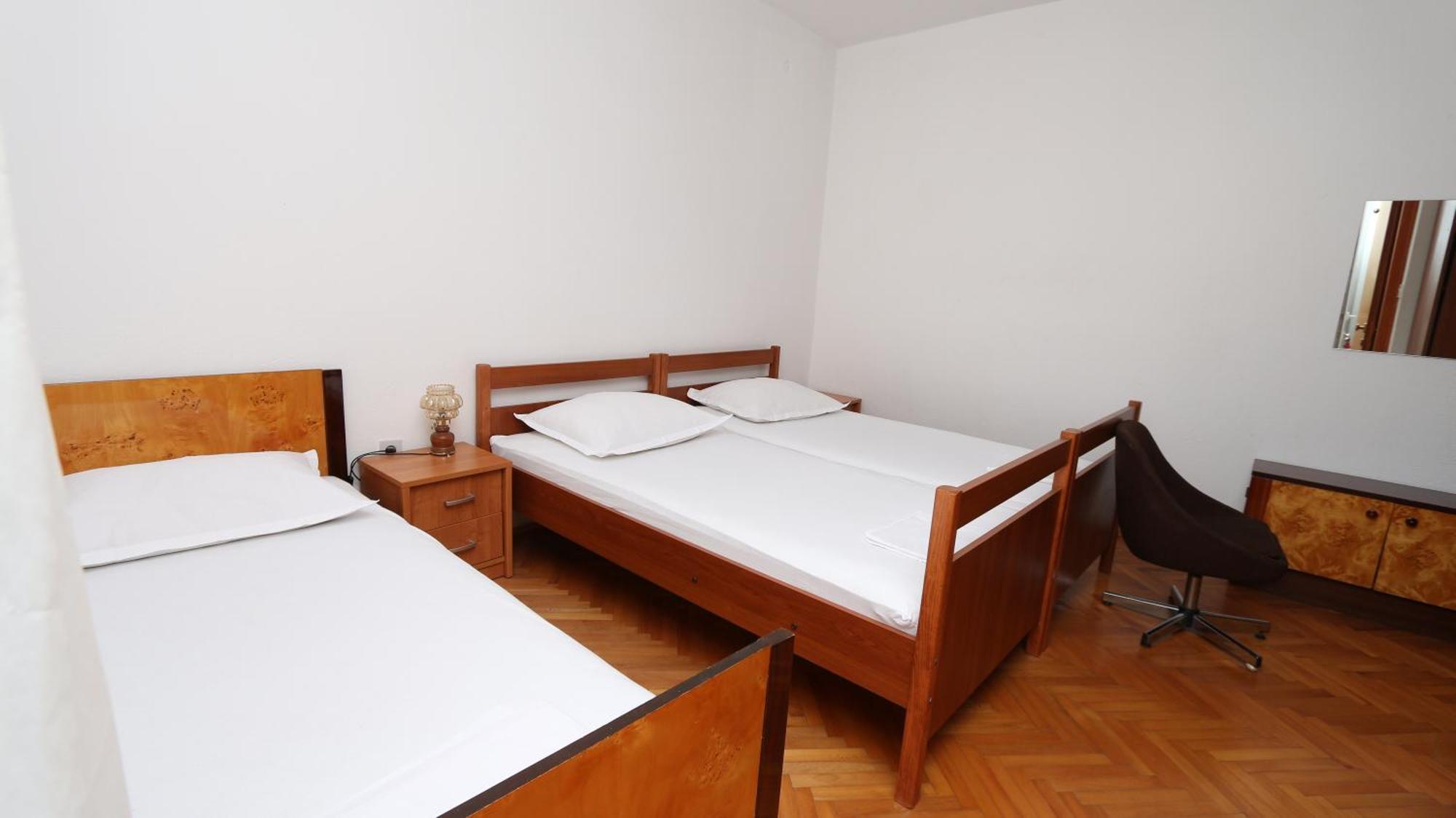 Dinka Guesthouse มาคาร์สกา ภายนอก รูปภาพ