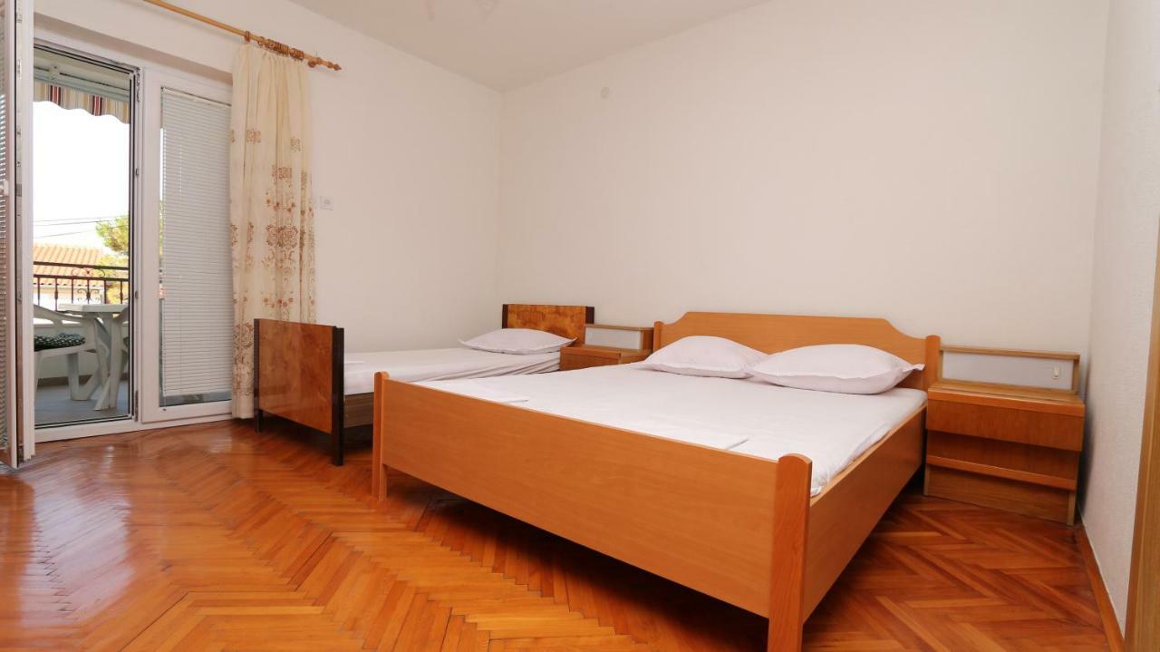 Dinka Guesthouse มาคาร์สกา ภายนอก รูปภาพ